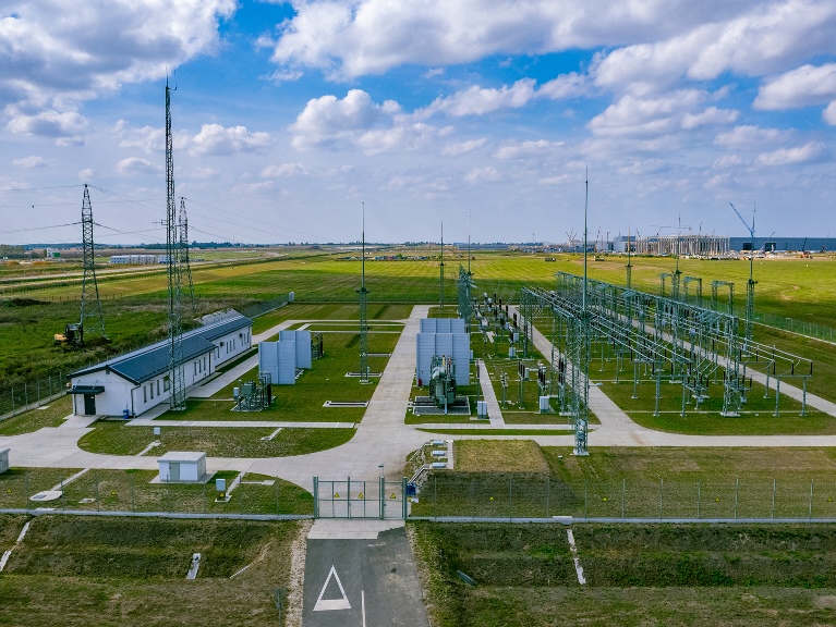 Eddigi legjelentősebb hálózatfejlesztési beruházását adta át Debrecenben az OPUS TITÁSZ Zrt.